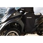 Promo Tablier de protection pour scooter UM à 25,49 € dans le catalogue Feu Vert à Chenôve