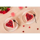 Charlotte coeur aux fruits rouges 6/8 parts en promo chez Carrefour Charlotte coeur aux fruits rouges 6/8 parts dans le catalogue Carrefour