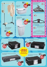 Offre Camping dans le catalogue Maxi Bazar du moment à la page 10