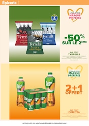 Promos Fuze Tea dans le catalogue "UN Noël POUR TOUS LES GOÛTS" de Carrefour à la page 40