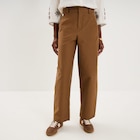 Pantalon ballon taille haute beige femme en promo chez La Halle Pantalon ballon taille haute beige femme dans le catalogue La Halle