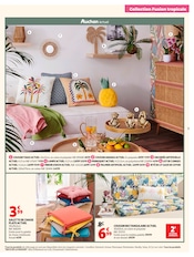 Promos Chaise dans le catalogue "COLLECTION BLANC D'ÉTÉ" de Auchan Hypermarché Chaise en promo dans le catalogue Auchan Hypermarché à la page 3