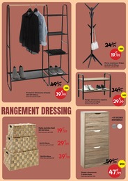 Offre Porte-Manteaux dans le catalogue Maxi Bazar du moment à la page 13