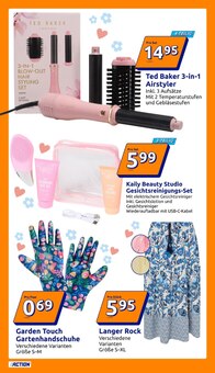 Schuhe im Action Prospekt "Wochenangebote" mit 33 Seiten (Halle (Saale))