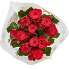 Bouquet de 10 roses Telethon - Carrefour Bouquet de 10 roses Telethon à 6,99 € dans le catalogue Carrefour
