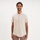Chemise manches courtes lin mélangé gris clair homme à 22,99 € dans le catalogue La Halle