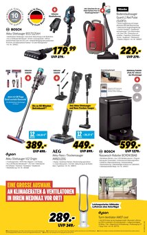Staubsauger im MEDIMAX Prospekt "SCHENKEN WAR NOCH NIE SO BILDSCHÖN" mit 11 Seiten (Halle (Saale))