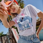 Promo T-shirt col rond manches courtes Stitch blanc femme à 12,99 € dans le catalogue La Halle à Pantin