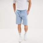 Short jogging molleton droit bleu ciel homme à 9,09 € dans le catalogue La Halle
