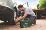 Tragbarer Kompressor mit digitaler Anzeige Angebot in Auderath Tragbarer Kompressor mit digitaler Anzeige im aktuellen Prospekt bei Lidl in Auderath