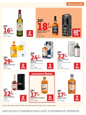 Promos Whisky dans le catalogue "OFFRES DU MOMENT" de Auchan Hypermarché Whisky en promo dans le catalogue Auchan Hypermarché à la page 5