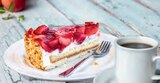 Erdbeerkuchen mit einer Tasse Filterkaffee im Angebot bei Möbel Mahler Siebenlehn in Hoyerswerda Erdbeerkuchen mit einer Tasse Filterkaffee Angebote bei Möbel Mahler Siebenlehn Hoyerswerda für 3,50 €