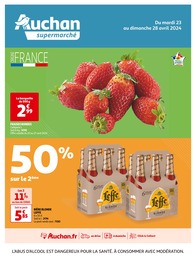 Offre Fraises dans le catalogue Auchan Supermarché du moment à la page 1