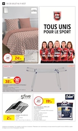Couches en promo dans le catalogue Intermarché Hyper à la page 38