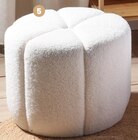 Pouf rond moumoute - Stokomani à Courbevoie Pouf rond moumoute en promo chez Stokomani Courbevoie à 29,99 €