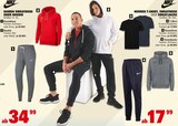 Sweathose oder Hoodie Angebote von Nike bei Marktkauf Freiburg für 17,99 €