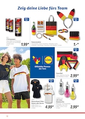 Ähnliche Angebote wie Strandmatte im Prospekt "Sommer, Sonne, Fußballfieber" auf Seite 12 von Lidl in Wiesbaden