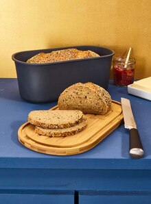 Brotkasten mit Schneidebrett bei ALDI Nord in Cuxhaven Brotkasten mit Schneidebrett im Angebot bei ALDI Nord Cuxhaven für 12,99 €