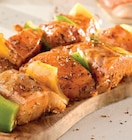 Promo Brochette de saumon marinée Provençale à 18,99 € dans le catalogue Supermarchés Match à Calonne-Ricouart