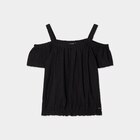 Blouse col bardot bretelles et manches noir fille - LIBERTO en promo chez La Halle Blouse col bardot bretelles et manches noir fille - LIBERTO dans le catalogue La Halle