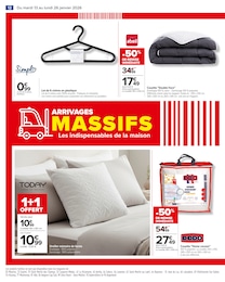 Offre Meuble dans le catalogue Carrefour du moment à la page 13