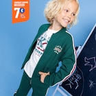 Promo Sweat zippé col teddy manches longues vert foncé garçon à 7,00 € dans le catalogue La Halle à Saint-Germain-du-Puy