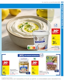 Offre Yaourt Grec dans le catalogue Carrefour du moment à la page 27