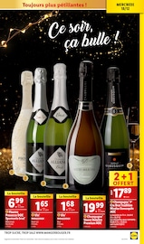 Champagne Angebote im Prospekt "Des fêtes magiques !" von Lidl auf Seite 19