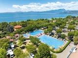Camping San Vito Cisano in Bardolino im Netto Marken-Discount Prospekt Camping San Vito Cisano in Bardolino von netto reisen im aktuellen Netto Marken-Discount Prospekt für 149,00 €