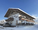 Lidl - Gästehaus Germania Angebot im Prospekt Gästehaus Germania bei Lidl im Prospekt "" für 259,00 €