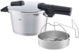 Schnellkochtopf „Vitaquick Glossy“ im Angebot bei XXXLutz Möbelhäuser in Neumünster Schnellkochtopf „Vitaquick Glossy“ Angebote von Fissler bei XXXLutz Möbelhäuser Neumünster für 139,90 €