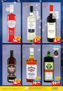 Rum im Netto Marken-Discount Prospekt "DER ORT, AN DEM DU IMMER AUSGEZEICHNETE PREISE FINDEST." mit 6 Seiten (Regensburg)