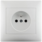 Prise avec terre ou interrupteur - Lika en promo chez Weldom Prise avec terre ou interrupteur - Lika dans le catalogue Weldom