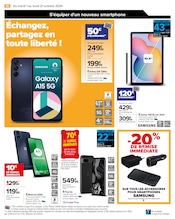 Smartphone Angebote im Prospekt "FAITES ENTRER LA NOUVEAUTÉ À LA MAISON !" von Carrefour auf Seite 18