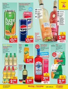 Volvic im Netto Marken-Discount Prospekt "Aktuelle Angebote" mit 74 Seiten (Rostock)