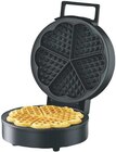 Herzchen-waffelautomat WA 3832 Angebote von Clatronic bei famila Nordwest Lingen für 16,99 €
