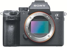 Alpha 7 III Gehäuse UNG Vollformat Systemkamera bei Saturn in Bremerhaven Alpha 7 III Gehäuse UNG Vollformat Systemkamera im Angebot bei Saturn Bremerhaven für 1.949,00 €