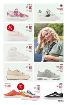 Schuhe im Shoe4You Prospekt "Top Angebote" mit 8 Seiten (Kiel)
