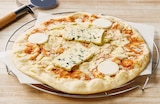 Pizza 4 fromages ou jambon speck mozzarella - Super U à Montreuil Pizza 4 fromages ou jambon speck mozzarella en promo chez Super U Montreuil à 5,99 €