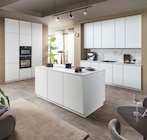 Einbauküche DK001 im XXXLutz Möbelhäuser Prospekt Einbauküche DK001 von Dieter Knoll im aktuellen XXXLutz Möbelhäuser Prospekt für 8.999,00 €