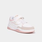 Tennis basses à scratchs blanc fille dans le catalogue La Halle