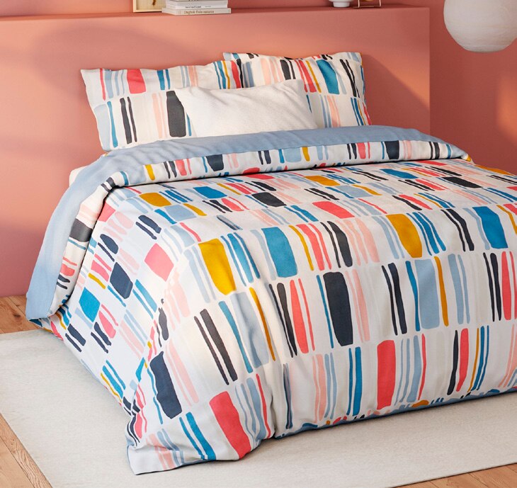 Promo Domédia couette sherpa 2 personnes chez Intermarché