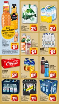 Volvic im REWE Prospekt "Dein Markt" mit 36 Seiten (Minden)