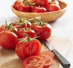 Tomate ronde en grappe - U Express à Boulogne-Billancourt Tomate ronde en grappe en promo chez U Express Boulogne-Billancourt à 1,79 €