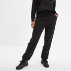 Pantalon jogging droit molleton noir femme à 15,99 € dans le catalogue La Halle