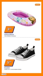 Turnschuhe im Action Prospekt "kleine Preise, grosse Freude!" auf Seite 23
