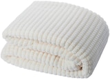 Plaid effet 3D SHERPA - Weldom à Caen Plaid effet 3D SHERPA en promo chez Weldom Caen à 18,90 €
