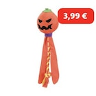 Promo FIT+FUN peluche d’Halloween 30 cm à 3,99 € dans le catalogue Maxi Zoo à Saint-Herblain