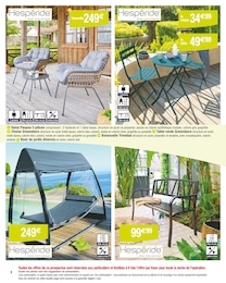 Offre Banc De Jardin dans le catalogue Carrefour du moment à la page 4