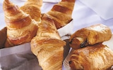 Intermarché Étaux - Promo Assortiment de viennoiseries pur beurre X6 Promo Assortiment de viennoiseries pur beurre X6 à 1,99 € dans le catalogue Intermarché à Étaux